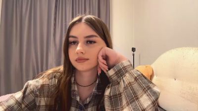 ShemekaDickert webcam model stream image