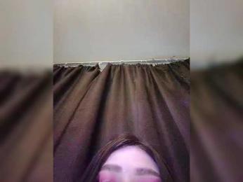 Jeaneen webcam bongacams model stream image