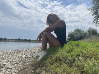 SandraQuinsy webcam model stream image