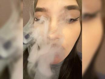 Glossmixdoll webcam bongacams model stream image
