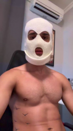 LuckyStallone webcam model stream image