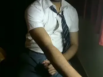 aloneboy1996 webcam model stream image