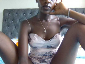 Melanin-cutie webcam bongacams model stream image