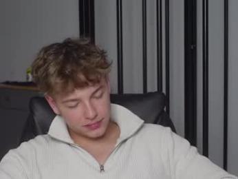 lukedesirable webcam model stream image