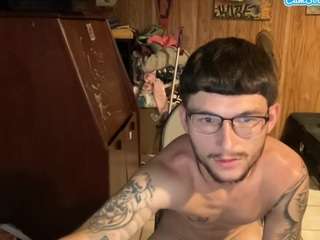 youngkubenski215 webcam model stream image