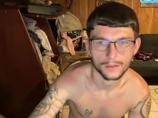 youngkubenski215 webcam model stream image