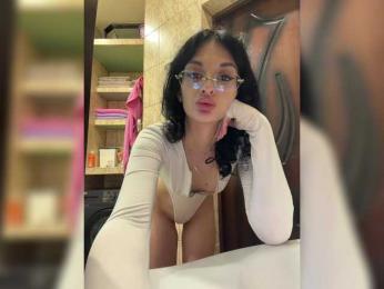 Elizamyyr webcam model stream image