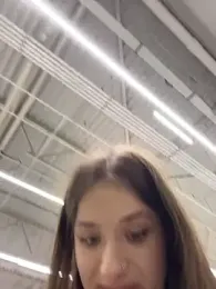 Kissy_Moon webcam model stream image