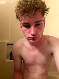 CreamyAustin webcam model stream image
