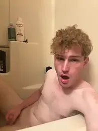CreamyAustin webcam model stream image