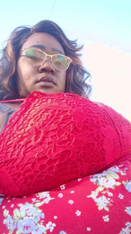 Ladye520 webcam model stream image