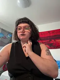 _dwhorekin_ webcam model stream image