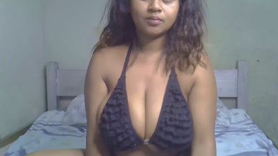 Rywanna webcam model stream image