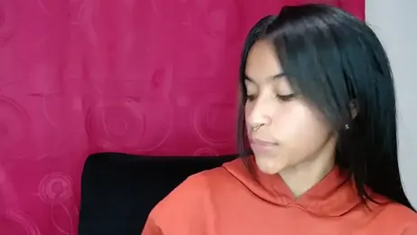 Nylaahh_ webcam model stream image