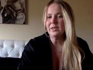 cowgirlaustin webcam model stream image