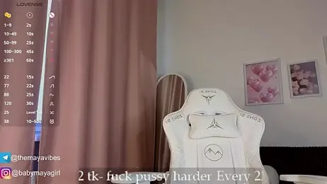 Maya_Rave webcam model stream image