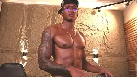 Logan_Varela webcam model stream image
