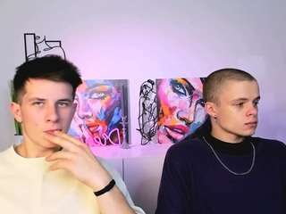 leo-valor webcam model stream image