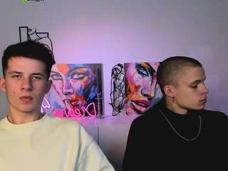 leo-valor webcam model stream image