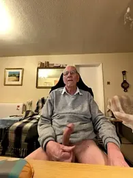 cutaboverest webcam model stream image