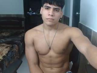 tylergold23 webcam model stream image