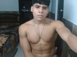 tylergold23 webcam model stream image