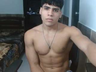 tylergold23 webcam model stream image
