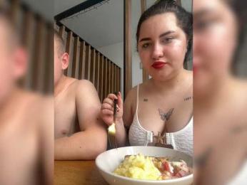 MoonAura webcam bongacams model stream image