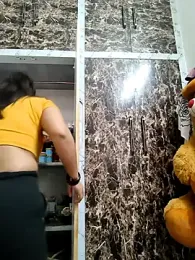 Wow_Riya webcam model stream image