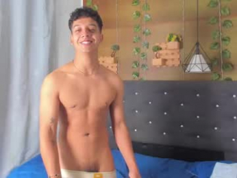 tayler_snow webcam model stream image