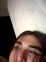 saracaball_ webcam model stream image