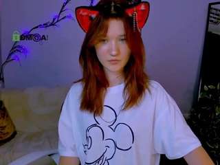 lina-4u webcam camsoda model stream image