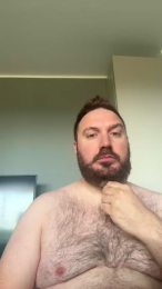 ItalianBear88 webcam model stream image