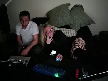 PhoebeBos webcam model stream image
