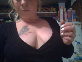 TheGirlfromtheinternet webcam model stream image
