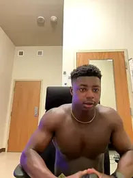BighomieQuez webcam model stream image