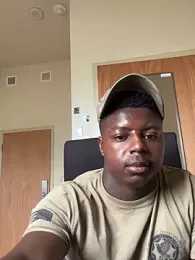 BighomieQuez webcam model stream image