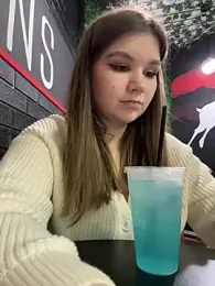 PumaShyXD webcam model stream image