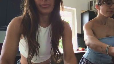 sextwoo webcam model stream image