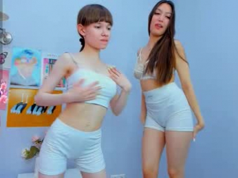 quietbloom webcam chaturbate model stream image