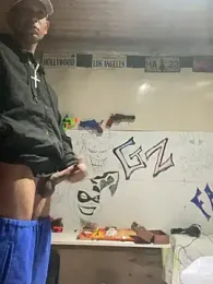 Gzinho69ik webcam model stream image