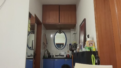 kuroky webcam model stream image