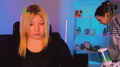 juli_kisss webcam model stream image