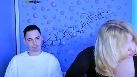 juli_kisss webcam model stream image