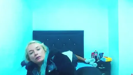 pearllt webcam stripchat model stream image