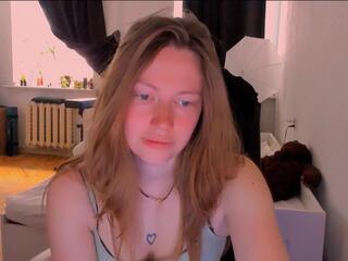 Cassie Evansson webcam flirt4free model stream image