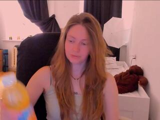 Cassie Evansson webcam model stream image