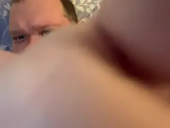 JefBear webcam model stream image