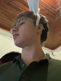 AlexanderCollman2 webcam model stream image