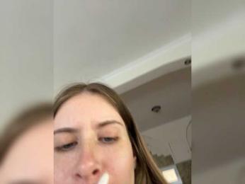 LUCKILYGIRL webcam model stream image